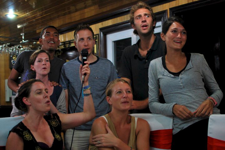 226752_978683679898_199702062_50509932_4275324_n1